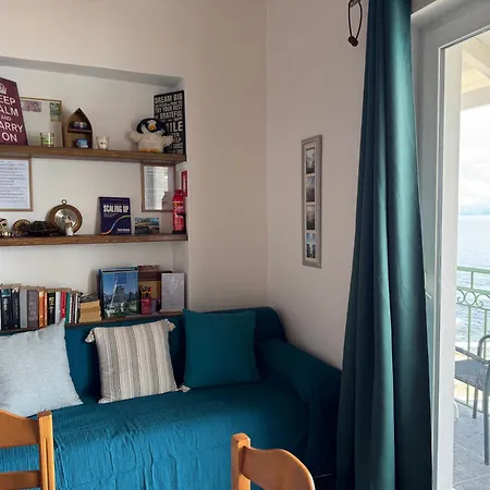Avra Benitses Apartament
