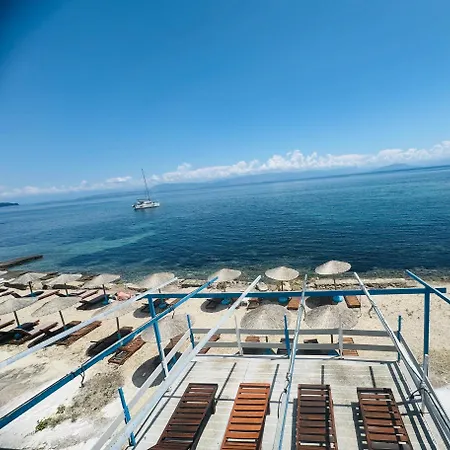 Avra Benitses * Benitses (Corfu)